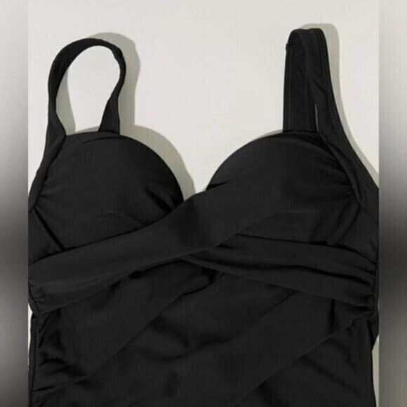 Cupshe Black One Piece Swimsuit Women’s Medium V-Neck Ruched Adjustable Straps - Picture 4 of 8